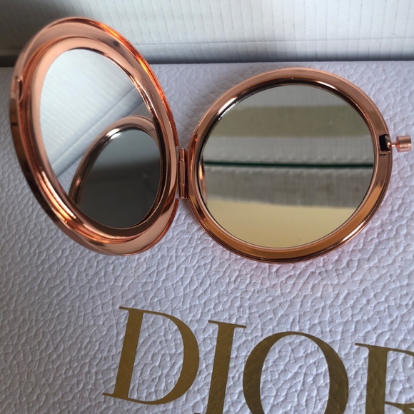 Gucci Upcycle on Double Sided Mirror - Picture 3 of 5